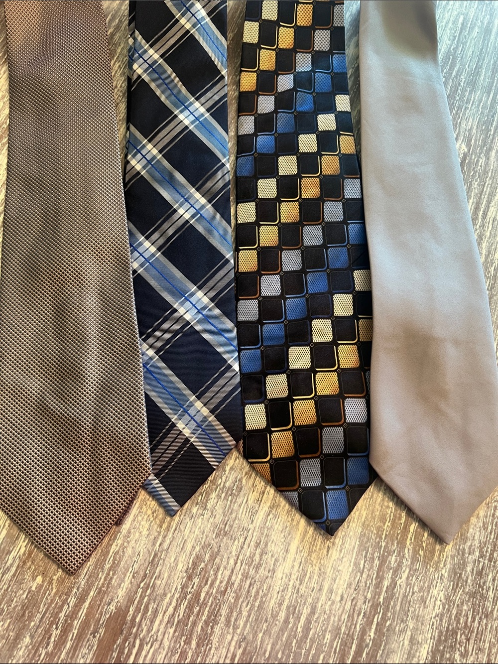 Set of 4 Assorted Men's Neckties - Blue, Black, Gray, Gold. New in pkg